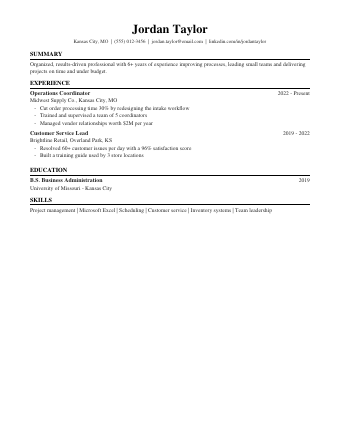Classic resume template preview